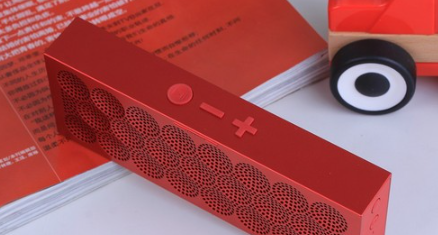 jawbone藍(lán)牙音箱多少錢?jawbone藍(lán)牙音箱價(jià)格!